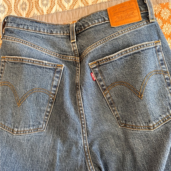 LEVI Premium Ribcage Straight Ankle Jeans 29" - Picture 8 of 8